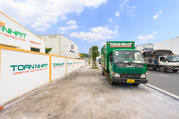 Dịch vụ cho thuê kho bãi - Toàn Nhất Logistics - Công Ty CP Toàn Nhất Logistics